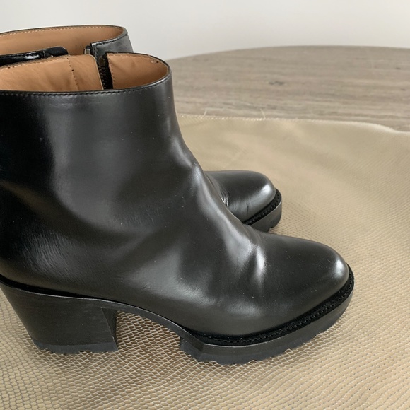 Dries Van Noten - Picture 5 of 8